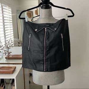 Black faux leather skirt with zipper details